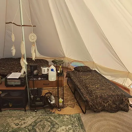 Lüks kamp alanı Bell-tent Rosa Met Uitzicht